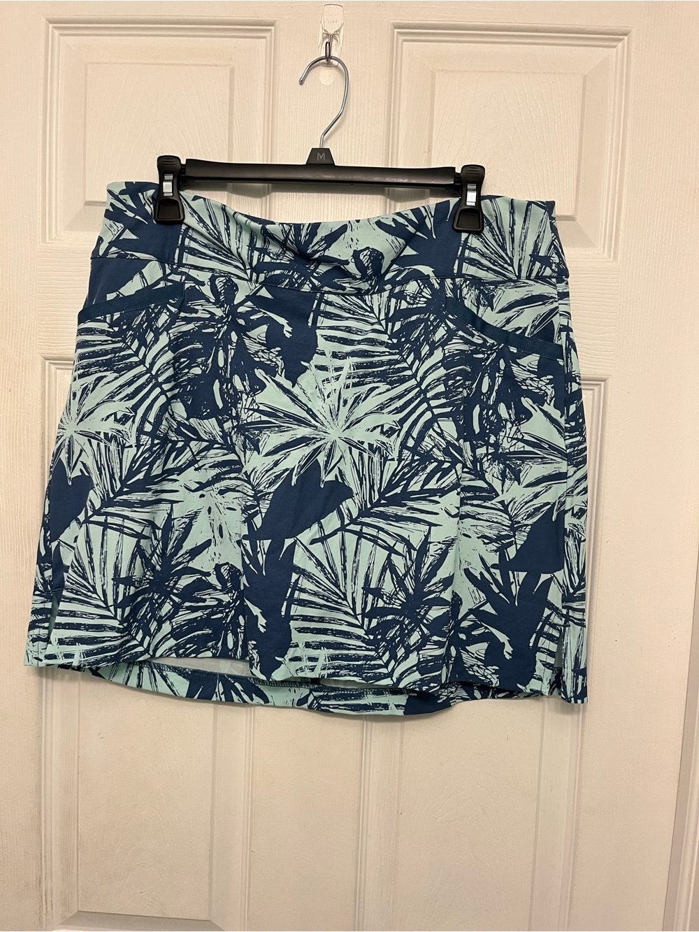 Lady Hagen Palm Print golf skort